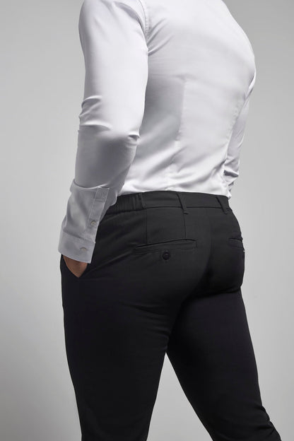 Athletic Fit Essential Pants in Black