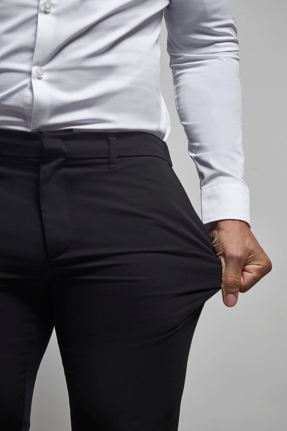 Athletic Fit Essential Pants in Black