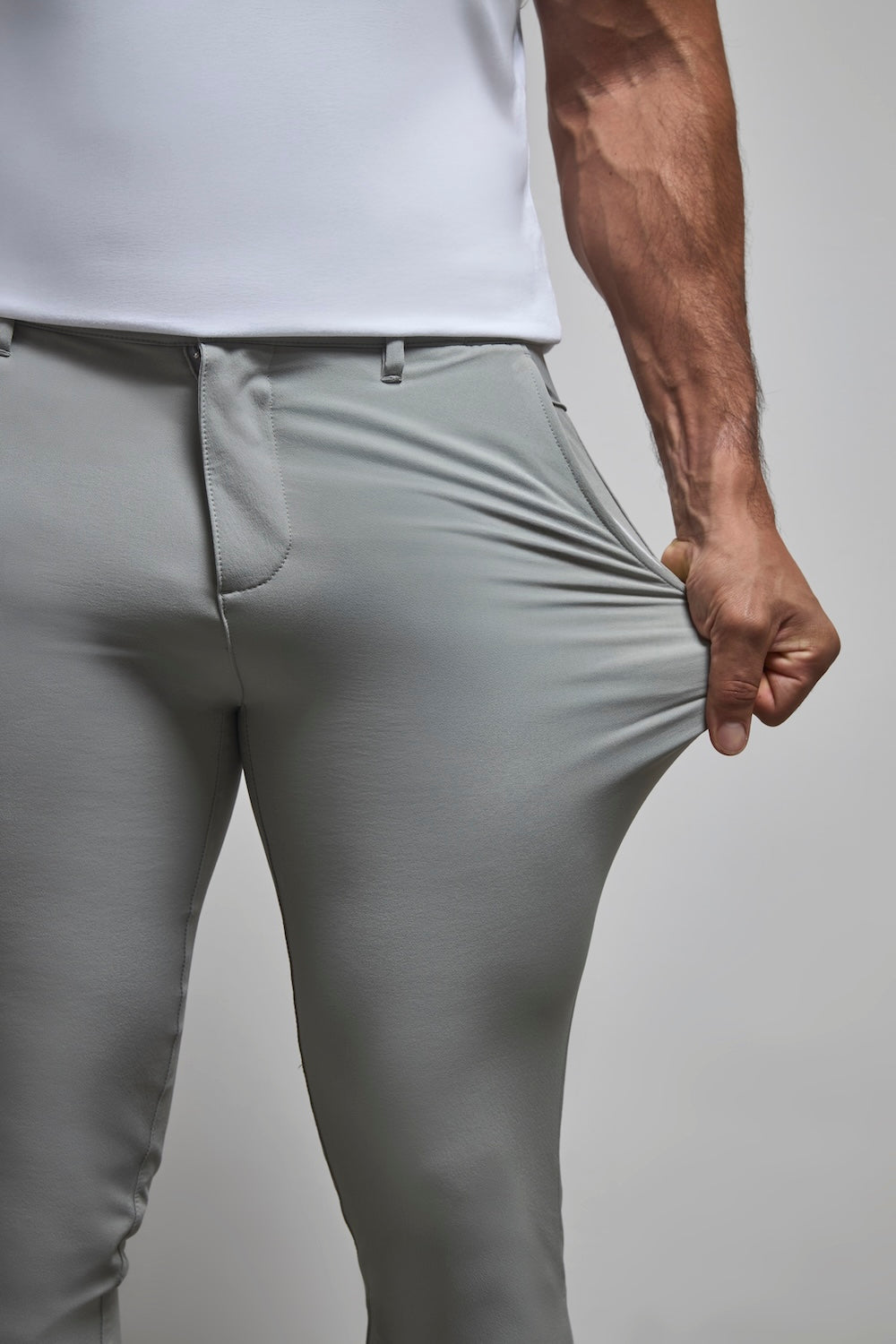 Everyday Tech Pants in Soft Grey