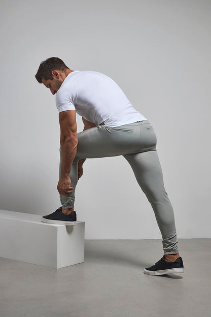 Everyday Tech Pants in Soft Grey