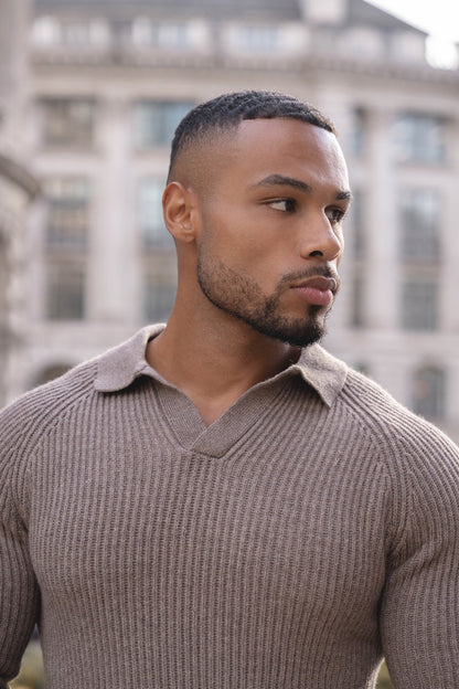 Fisherman Rib Open Collar Polo Shirt in Brown