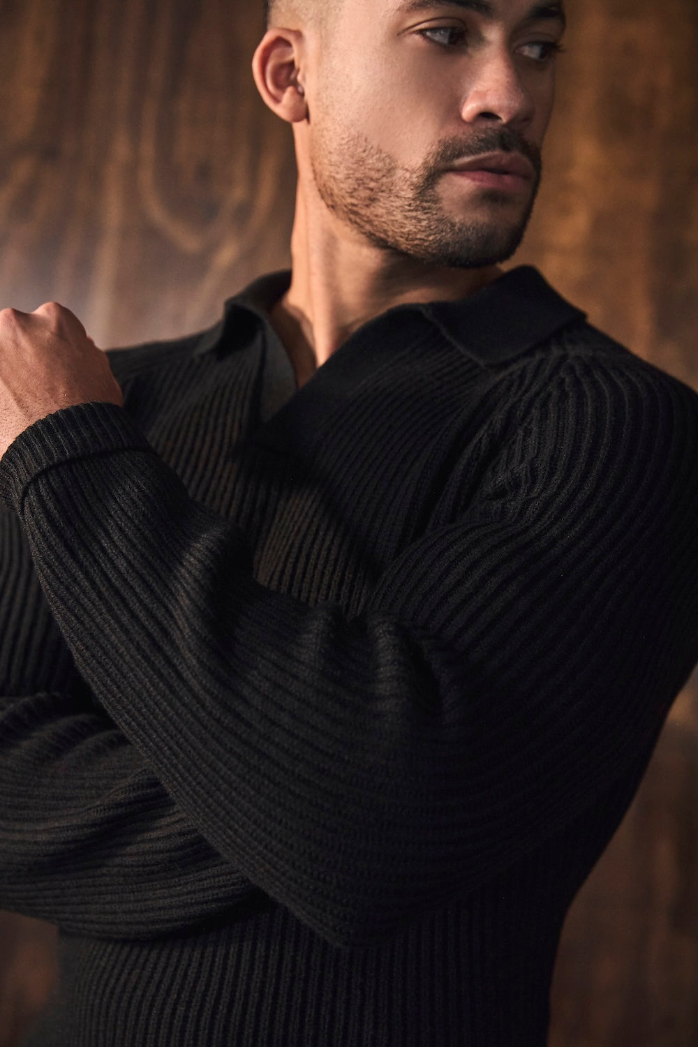 Fisherman Rib Open Collar Polo Shirt in Black