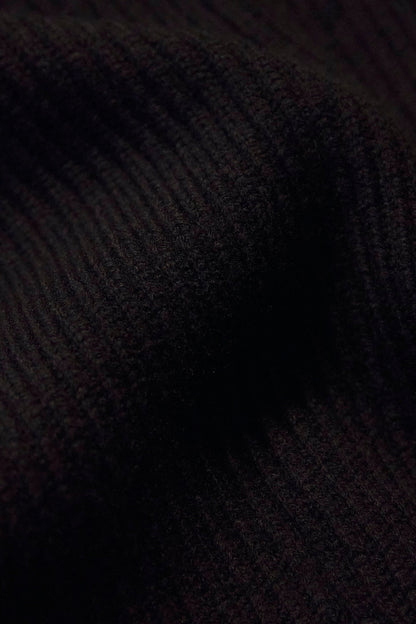 Fisherman Rib Open Collar Polo Shirt in Black