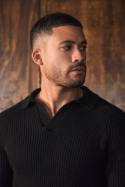 Fisherman Rib Open Collar Polo Shirt in Black